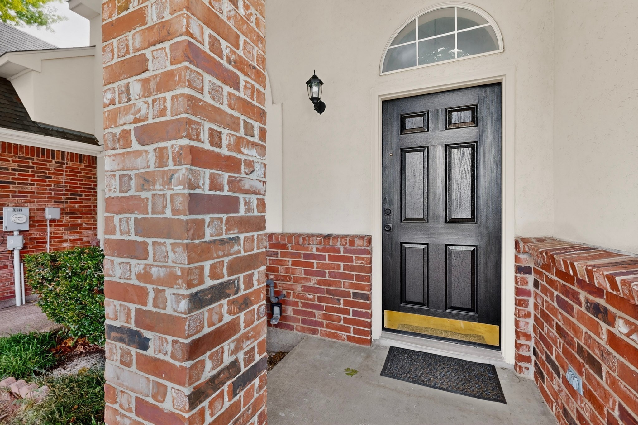 1609 Masters Drive Desoto TX 75115