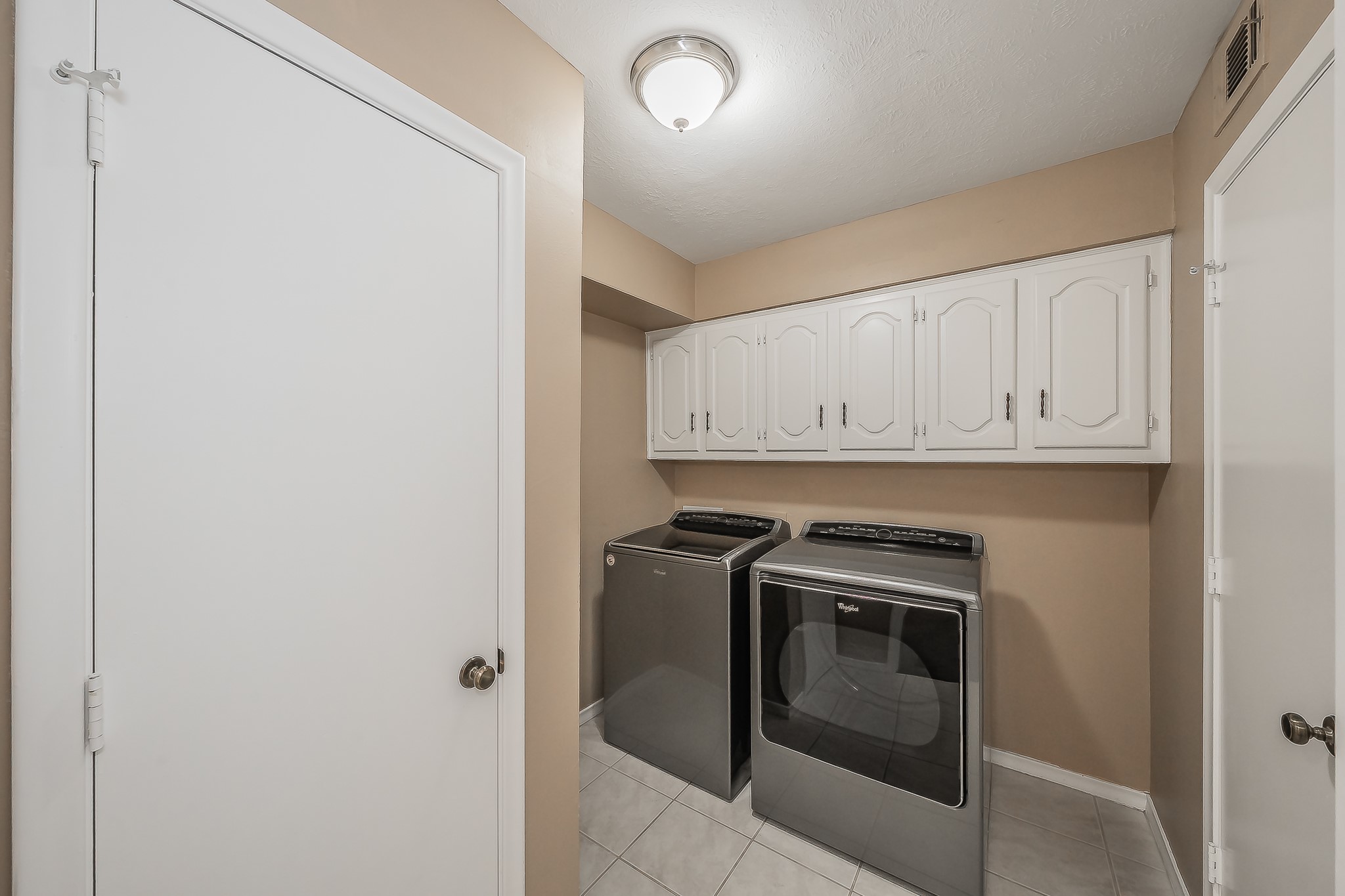 3020 Stonehenge Lane Carrollton TX 75006