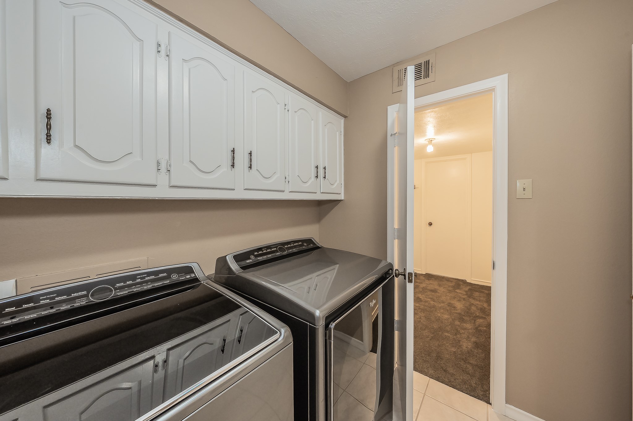 3020 Stonehenge Lane Carrollton TX 75006