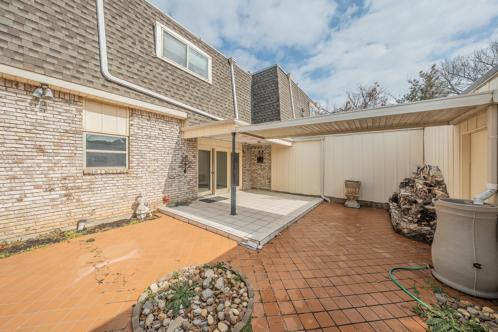 3020 Stonehenge Lane Carrollton TX 75006