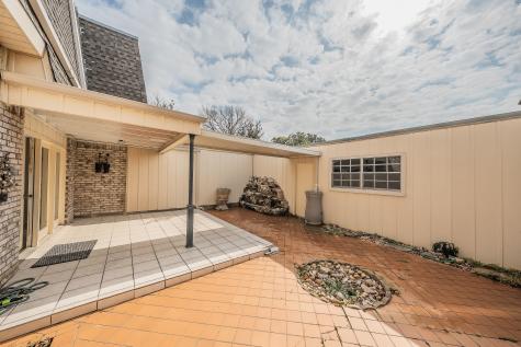 3020 Stonehenge Lane Carrollton TX 75006