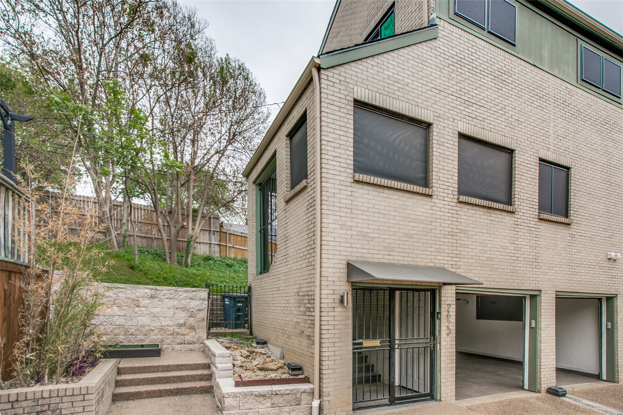 2623 Mccart Avenue Fort Worth TX 76110