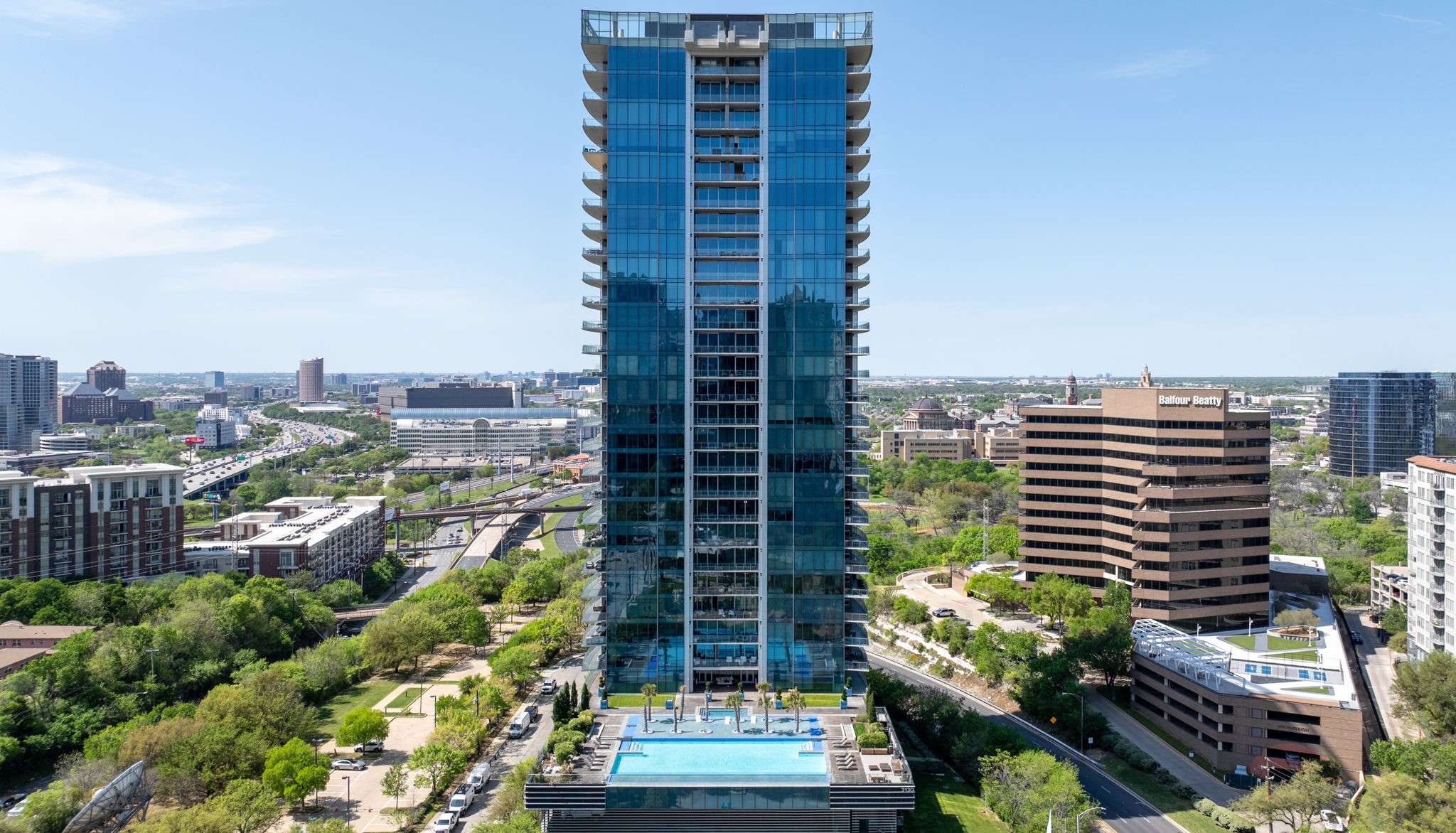 3130 N Harwood Street Dallas TX 75201
