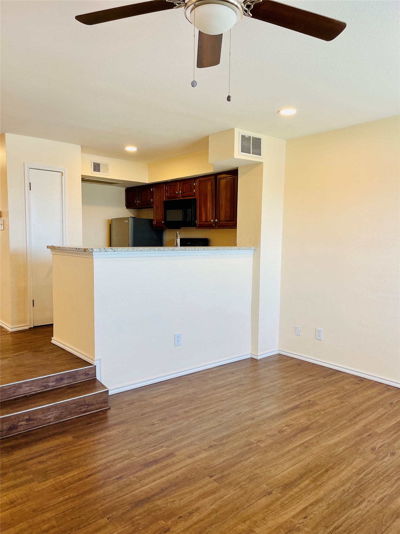 3410 Country Club Drive W Irving TX 75038
