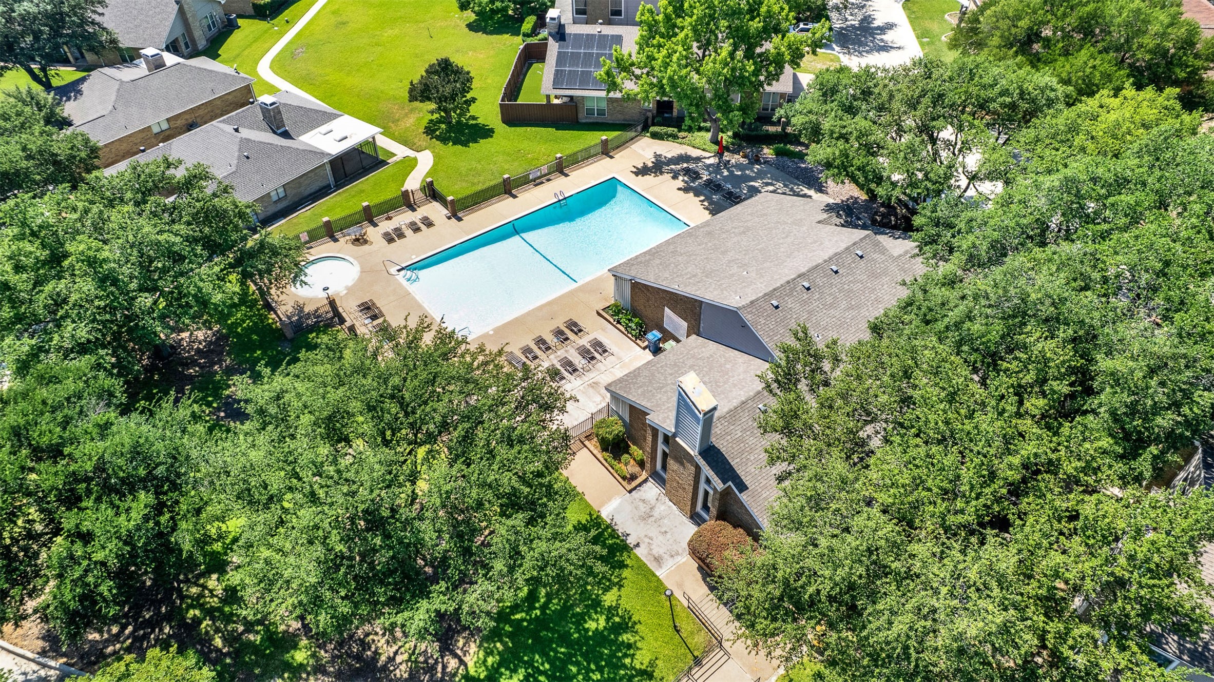 2724 Meadowstone Court Carrollton TX 75006