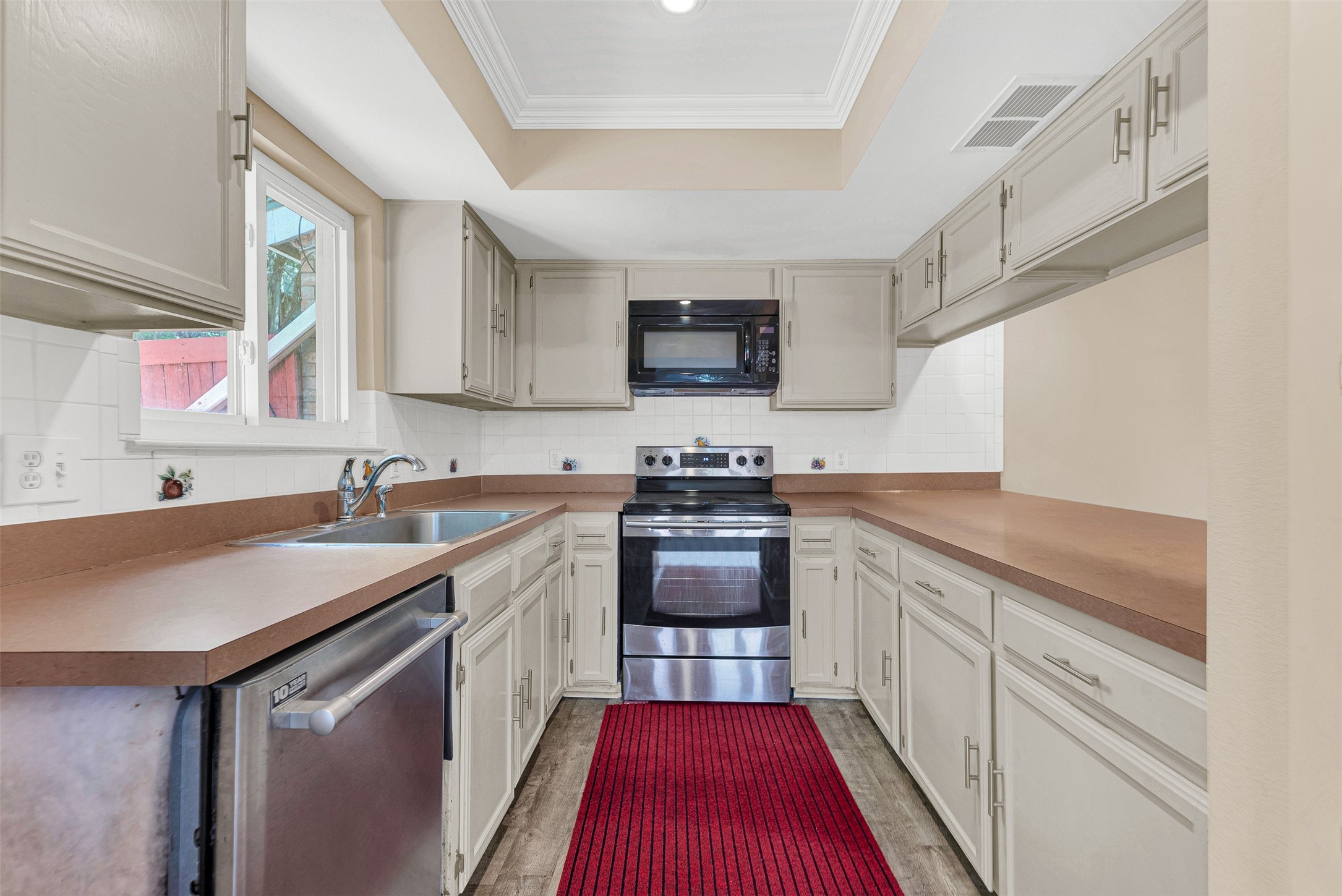 2724 Meadowstone Court Carrollton TX 75006