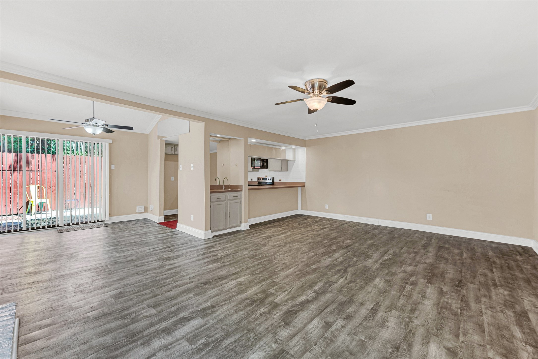 2724 Meadowstone Court Carrollton TX 75006