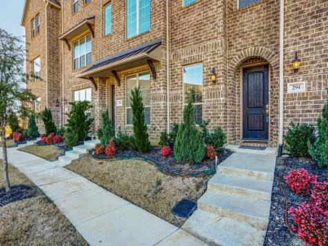 294 Almanor Street Lewisville TX 75056