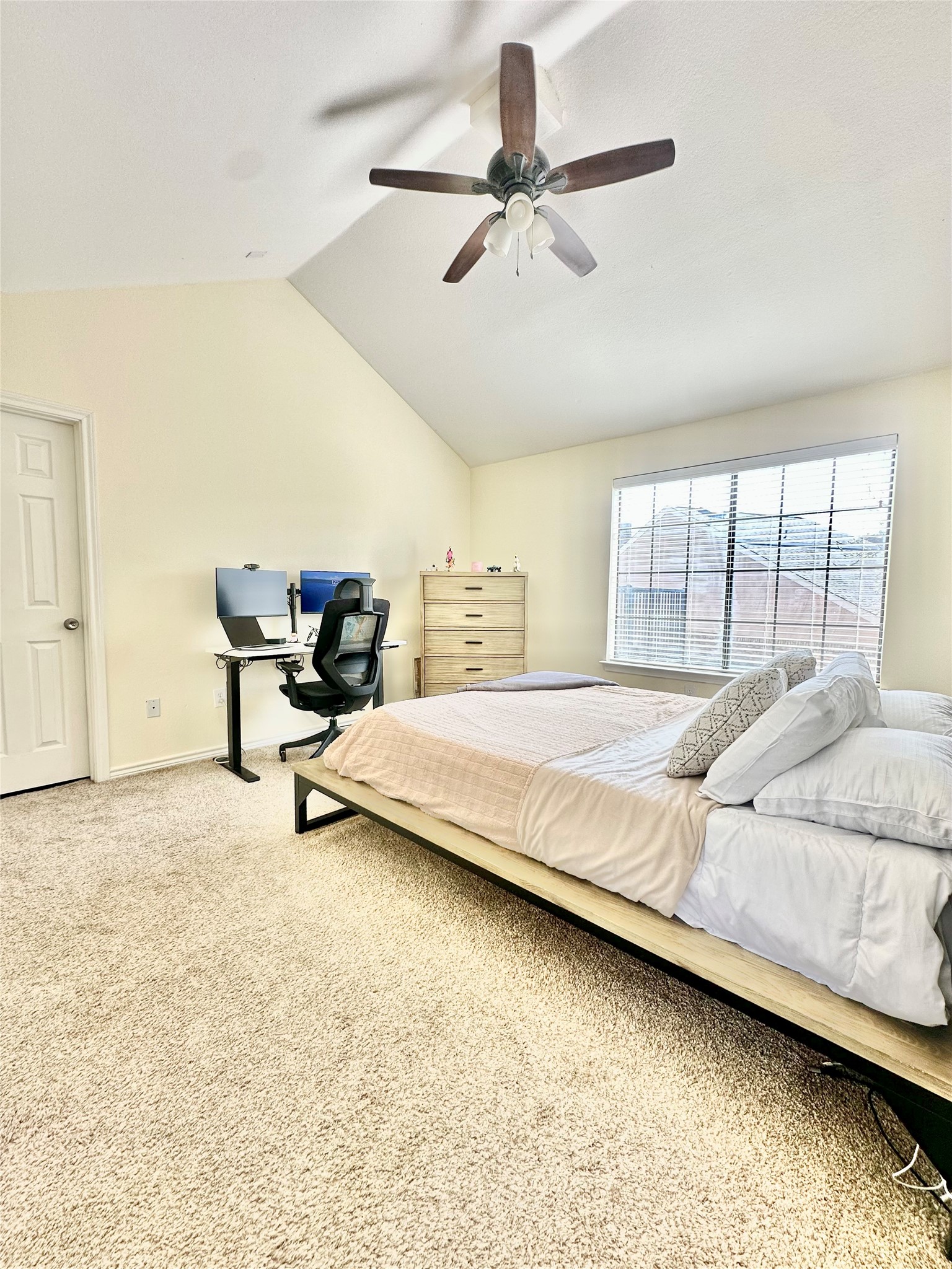 213 Cimarron Trail Irving TX 75063