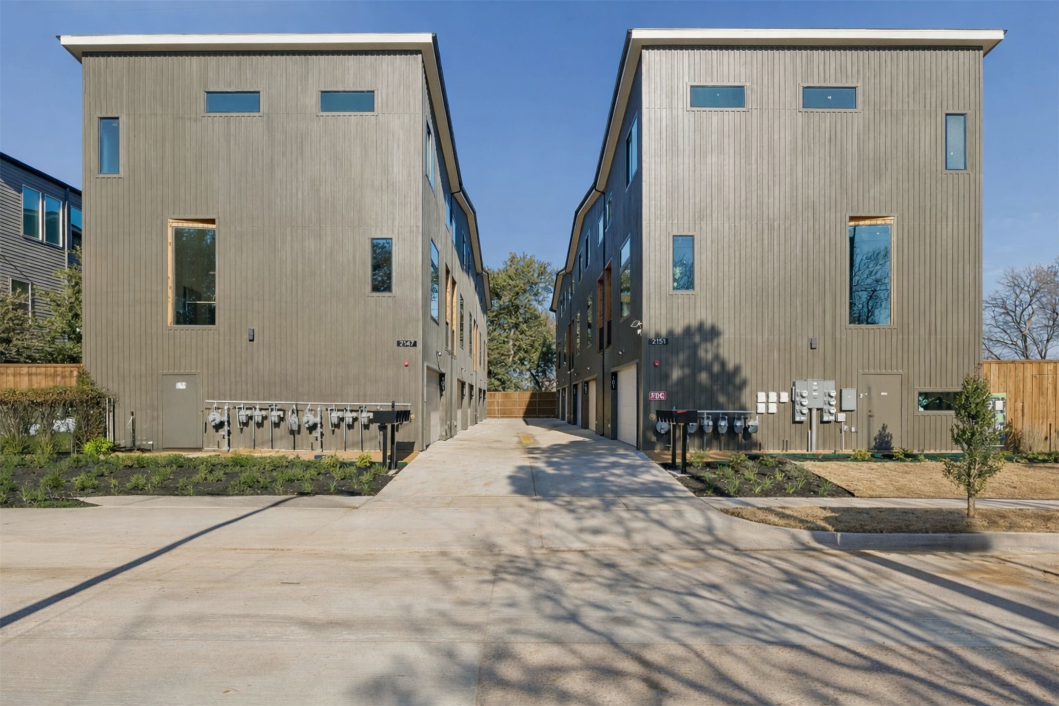 2151 Mail Avenue Dallas TX 75235