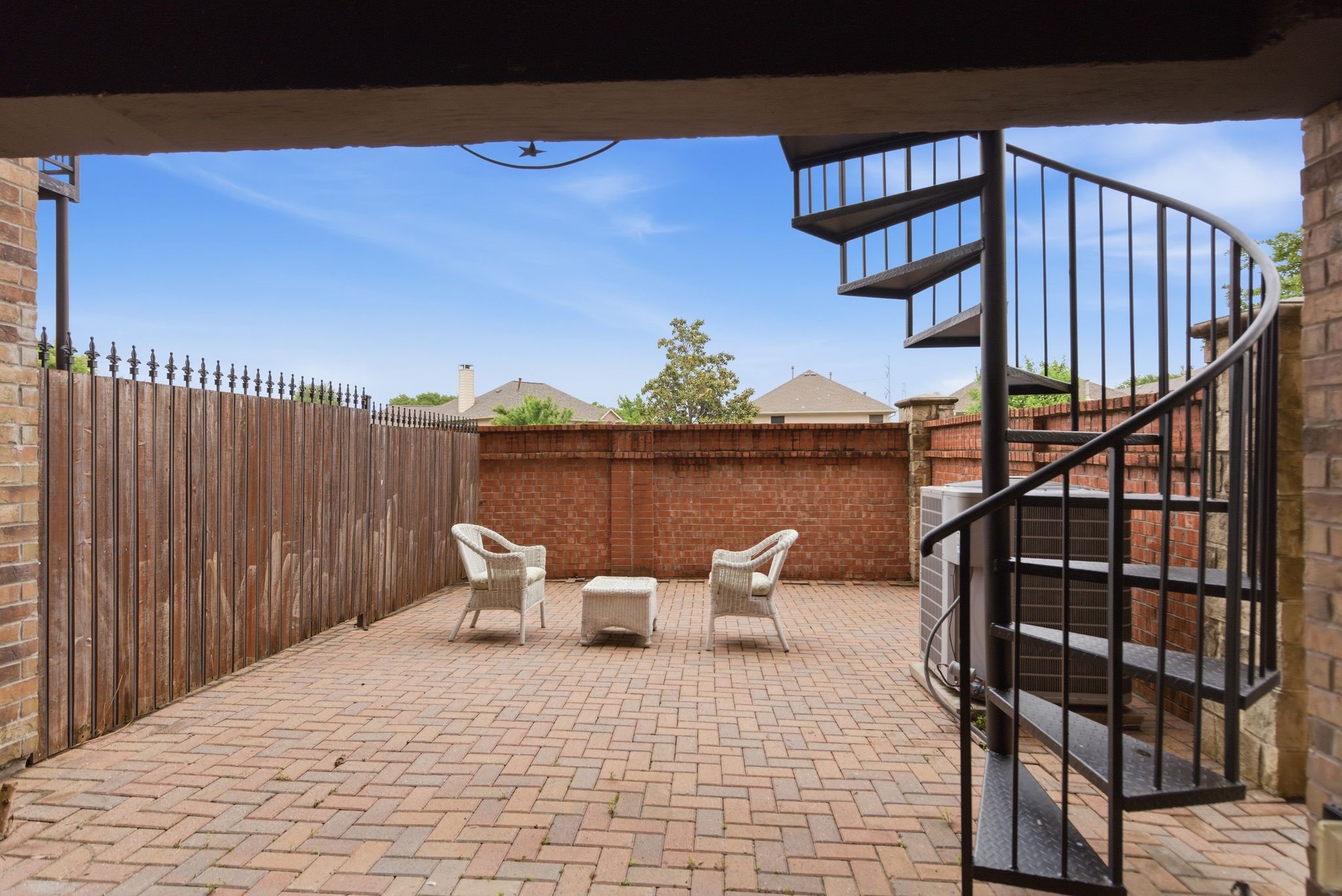 575 Rockingham Drive Irving TX 75063