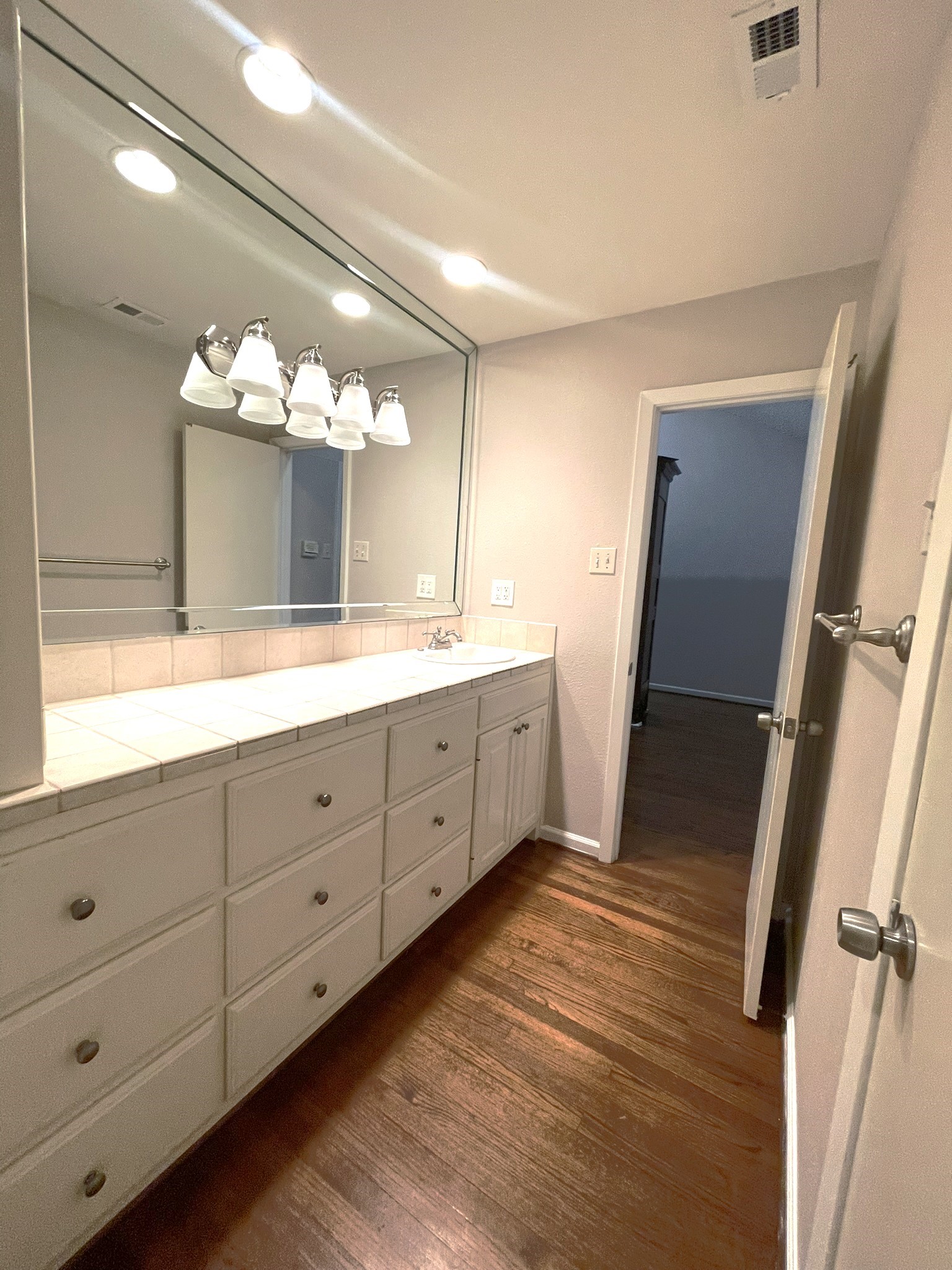 9609 Orchard Hill Dallas TX 75243