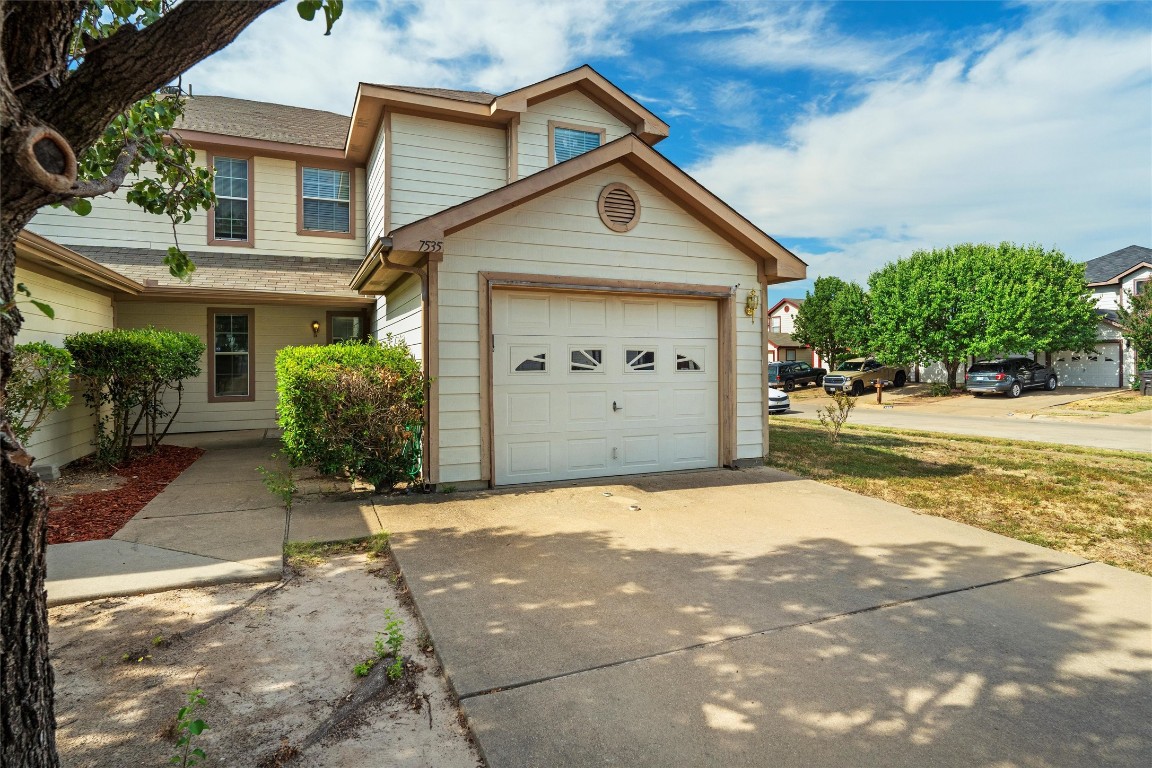 7535 Kings Trail Fort Worth TX 76133