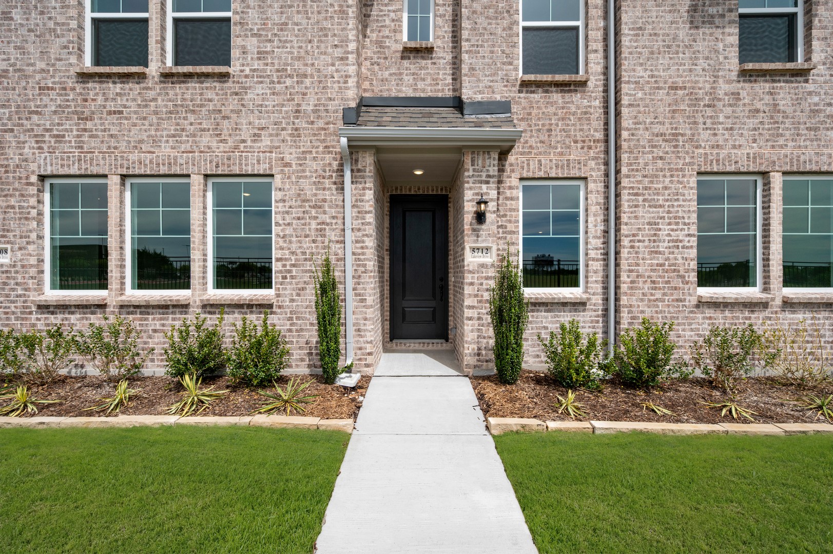 5712 Lakeview Drive Watauga TX 76148