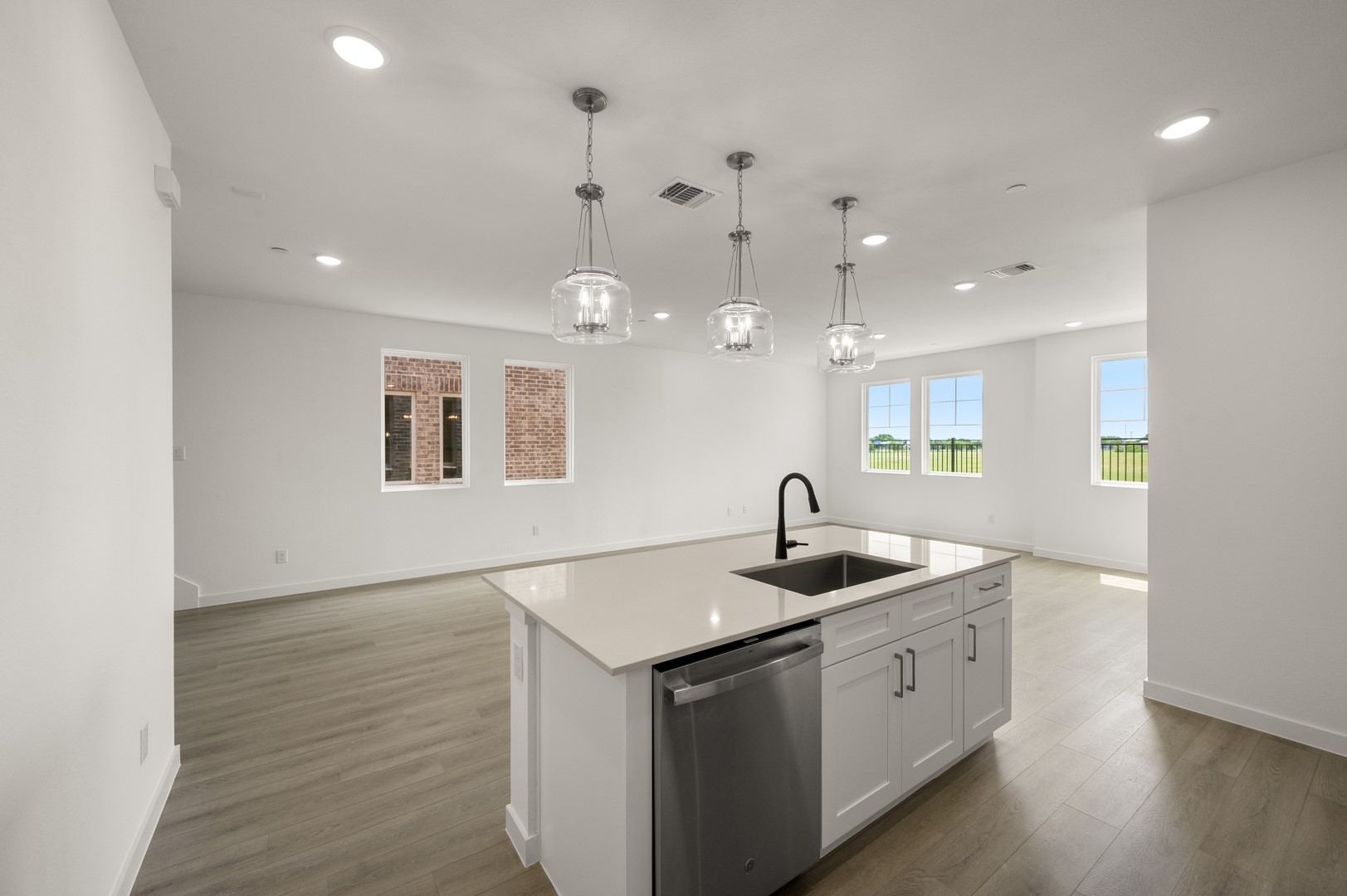 5712 Lakeview Drive Watauga TX 76148