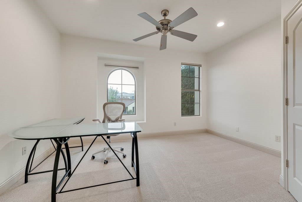 5113 Vandelia Street Dallas TX 75235