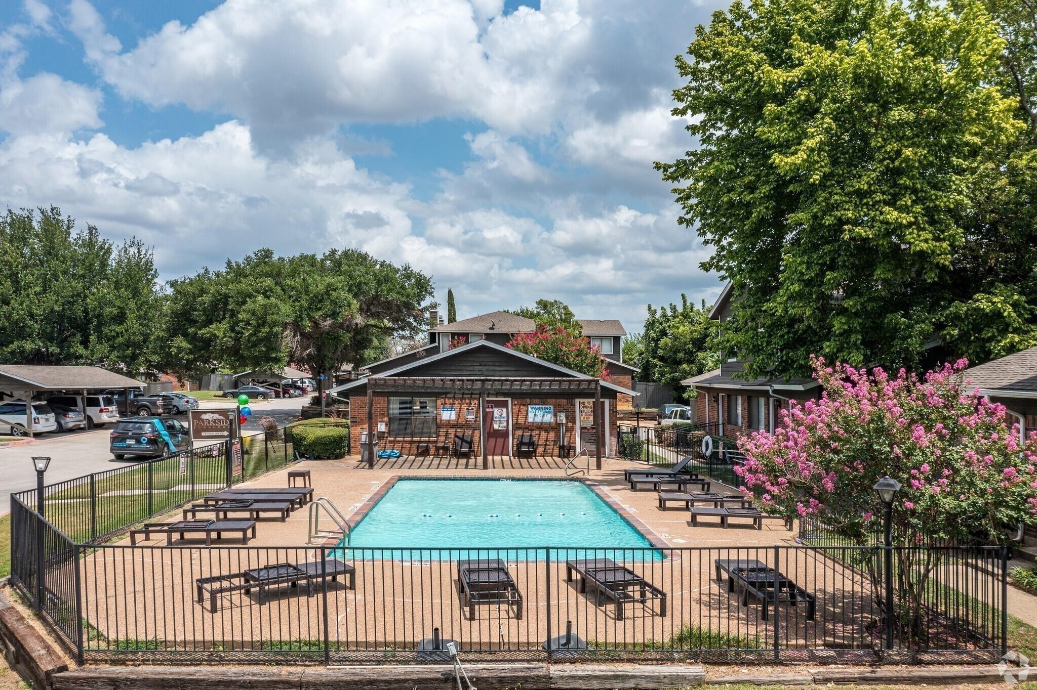 1122 Millview Drive Arlington TX 76012