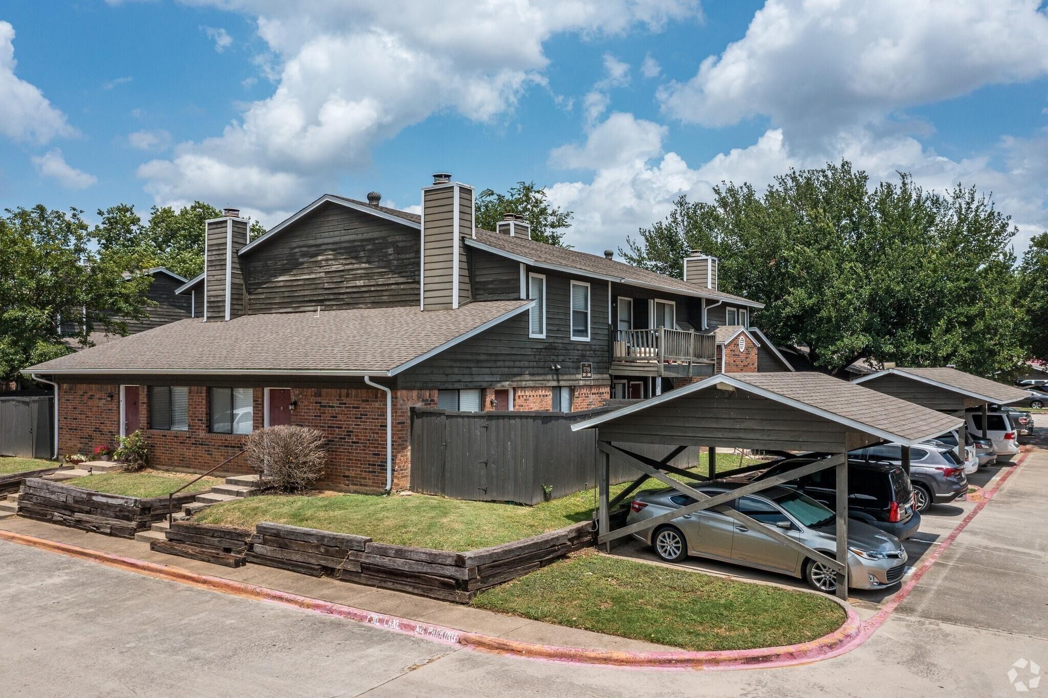 1122 Millview Drive Arlington TX 76012