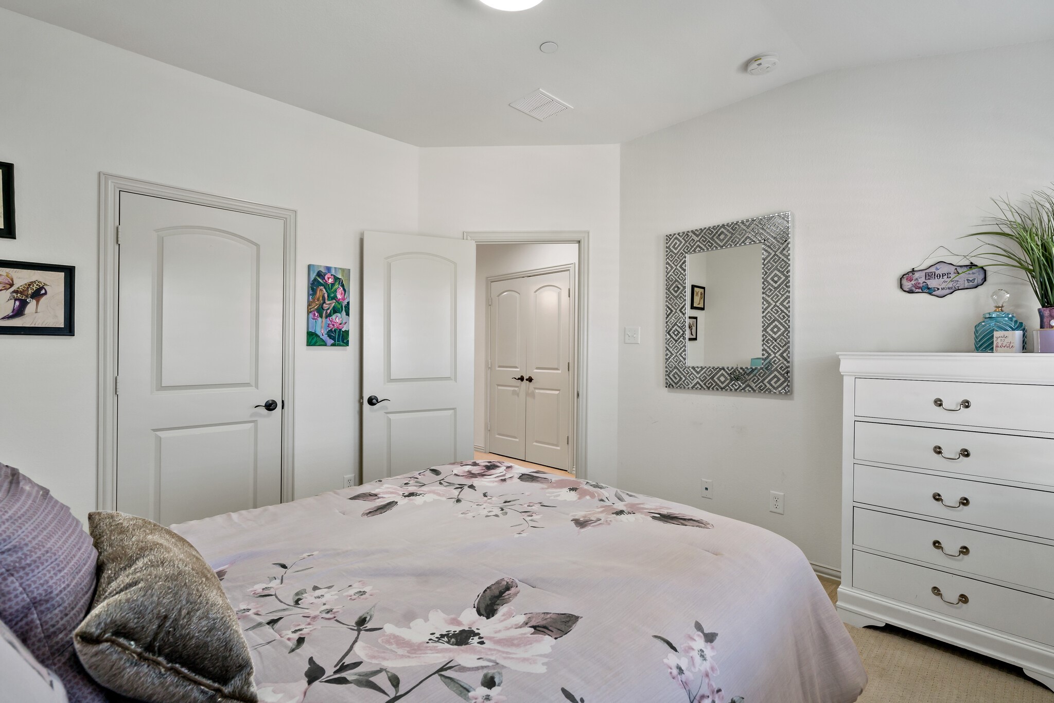 1582 Biltmore Lane Irving TX 75063