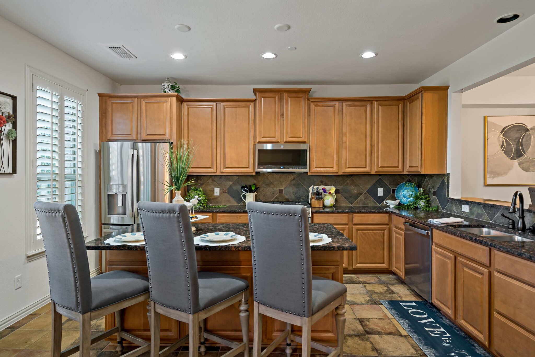 1582 Biltmore Lane Irving TX 75063