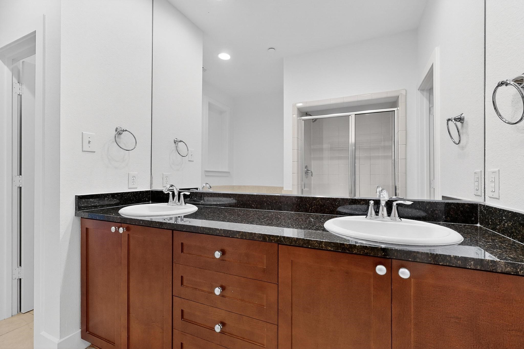 4211 Rawlins Street Dallas TX 75219