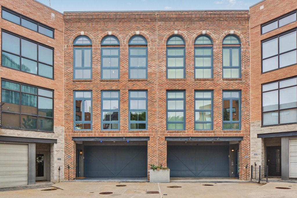 2927 Magnolia Hill Court Dallas TX 75201