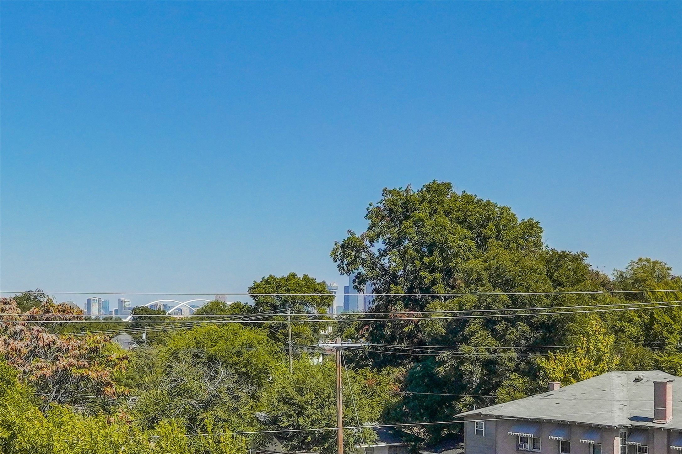 708 W Tenth Street Dallas TX 75208