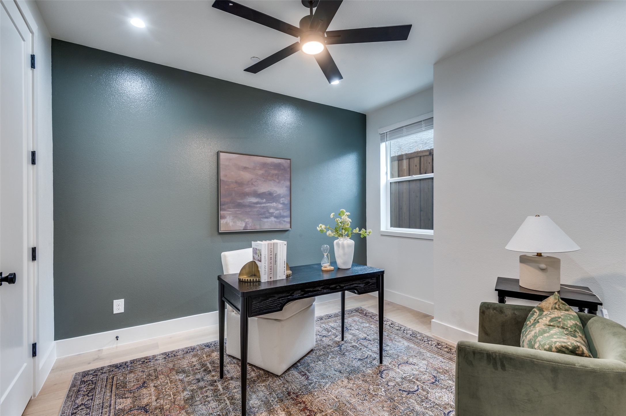 1147 N Madison Avenue Dallas TX 75208