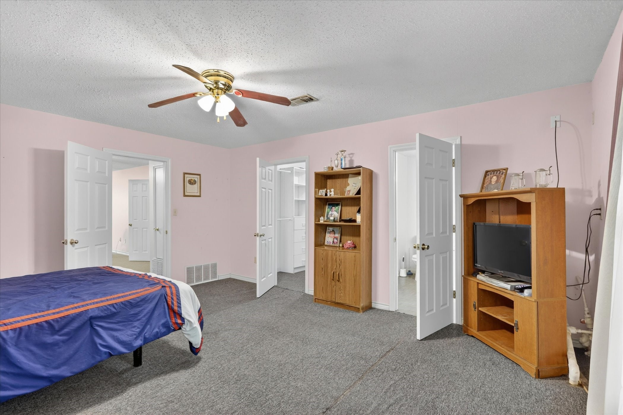 1092 W Highway 199 Springtown TX 76082