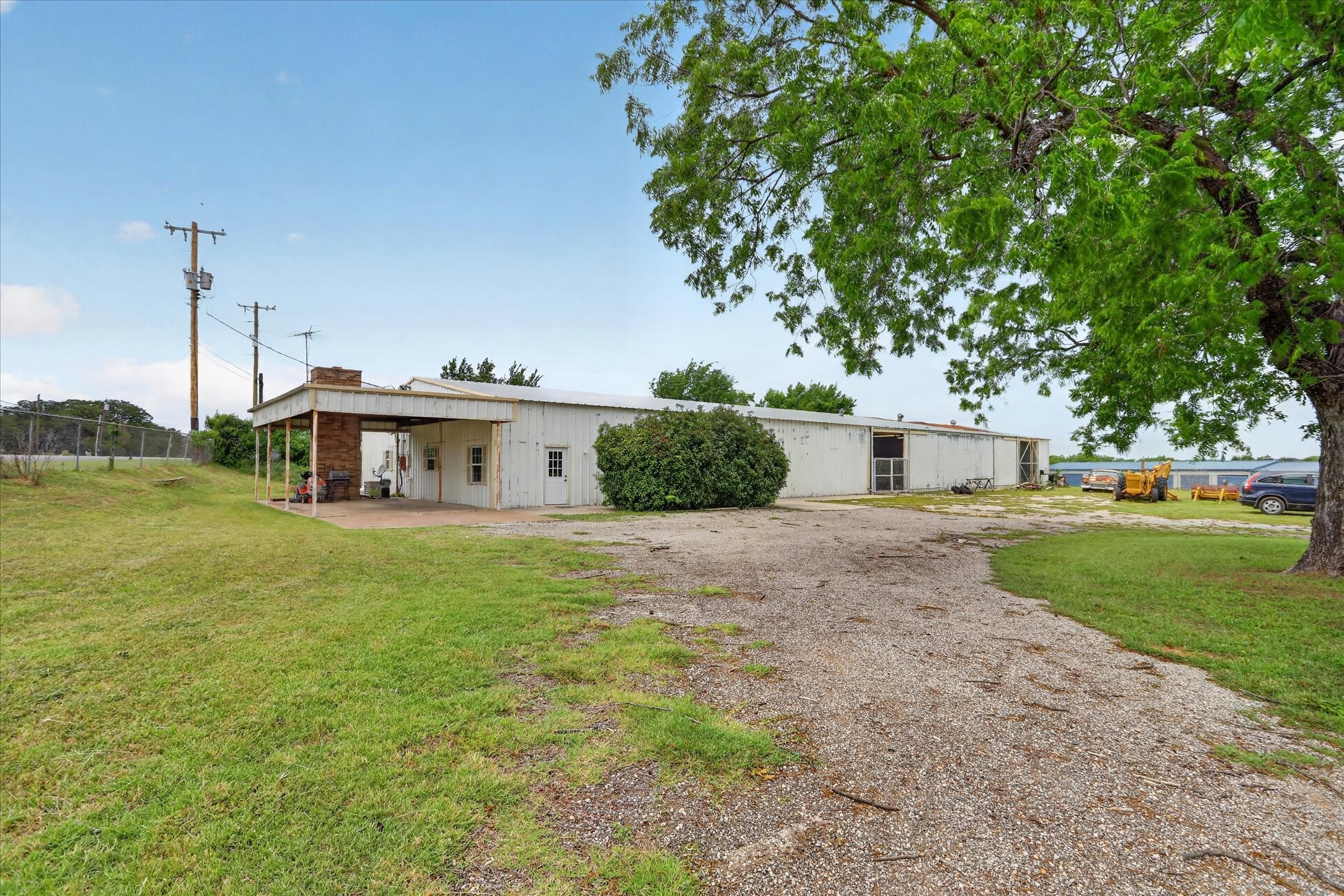 1092 W Highway 199 Springtown TX 76082