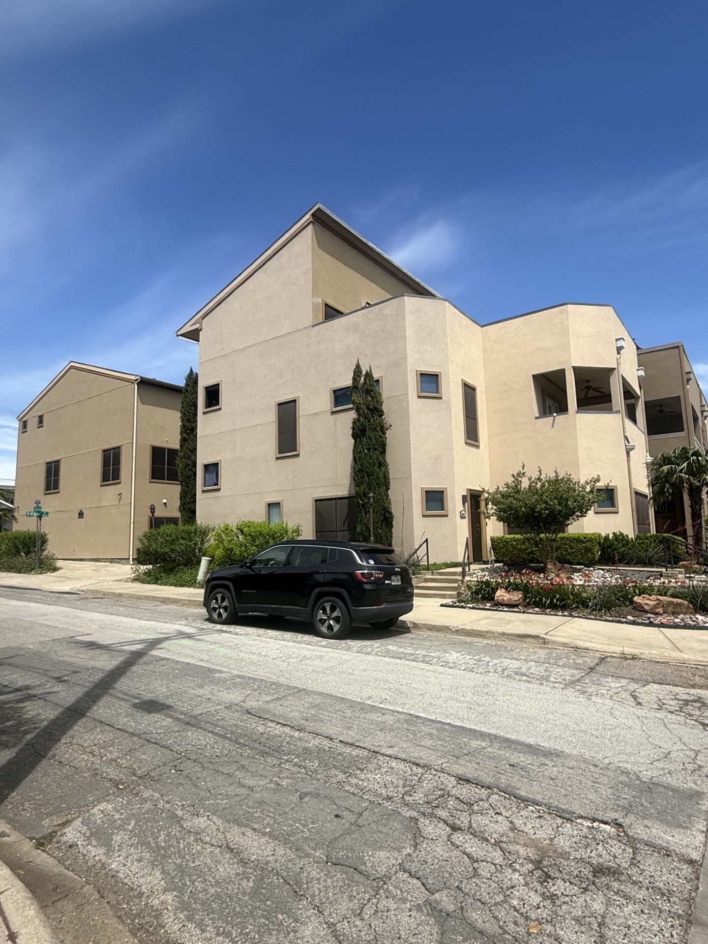 3615 Edgar Dallas TX 75204
