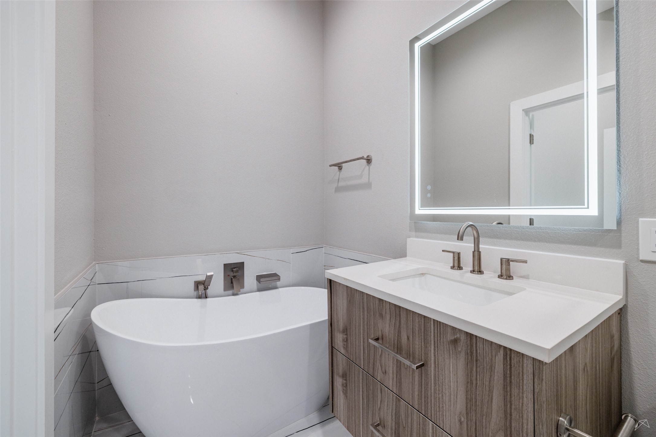 111 Merritt Street Fort Worth TX 76114