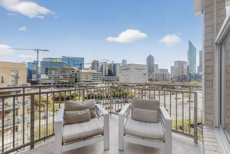 2323 N Houston Street Dallas TX 75219