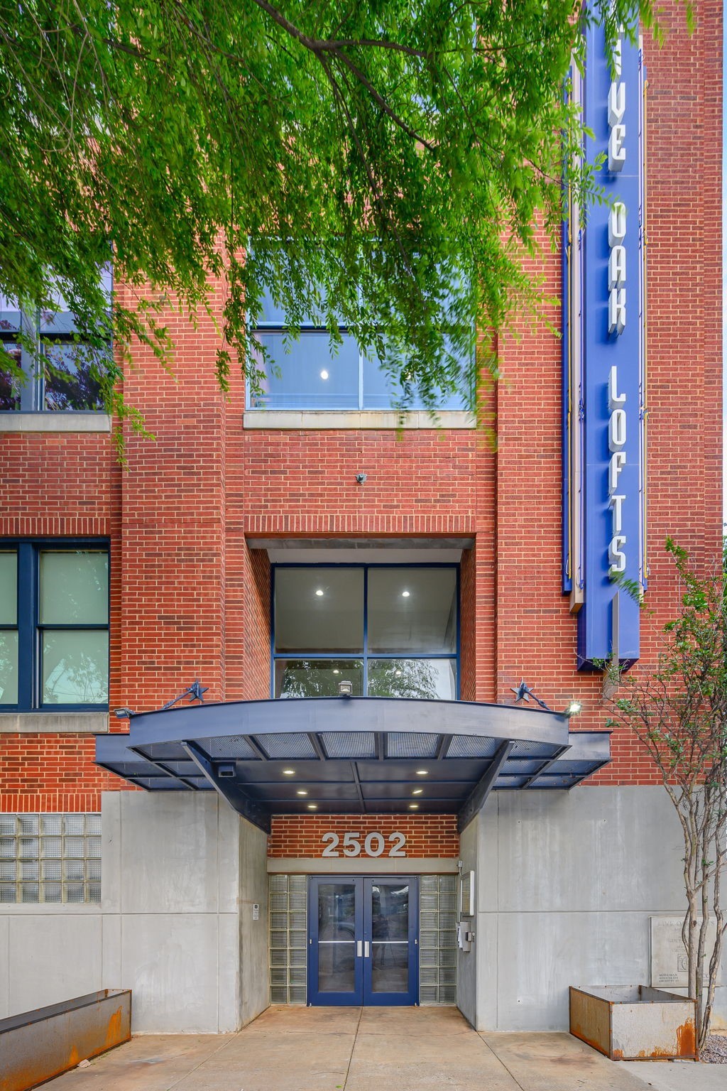 2502 Live Oak Street Dallas TX 75204