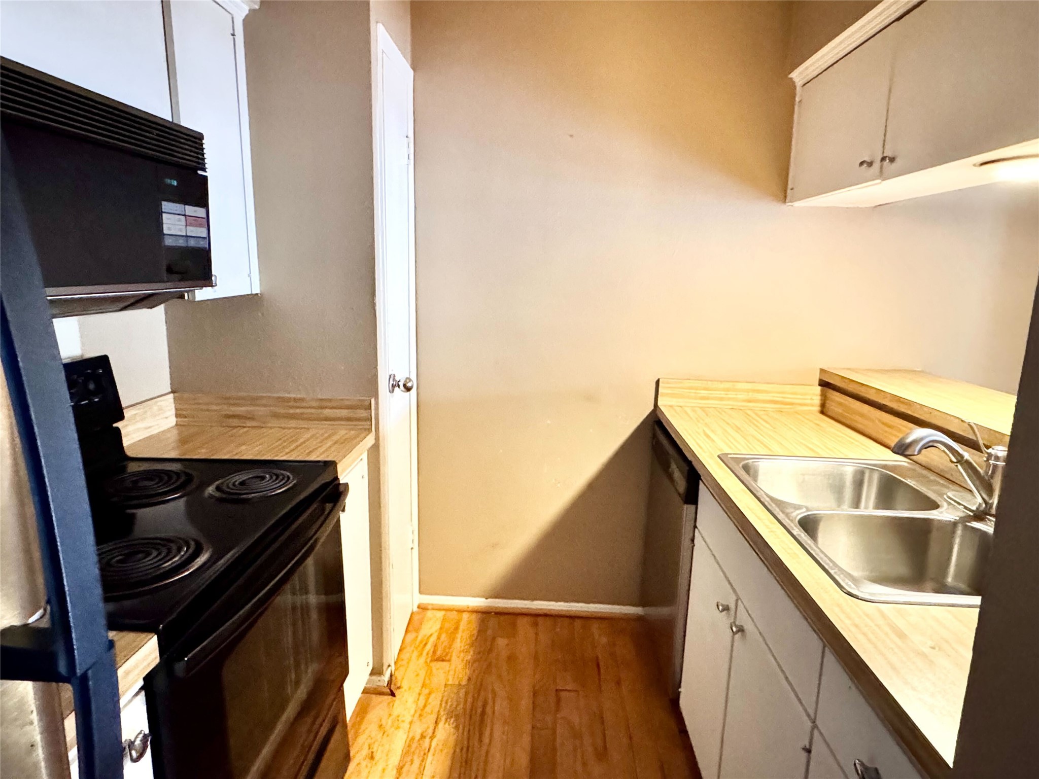 4859 Cedar Springs Road Dallas TX 75219