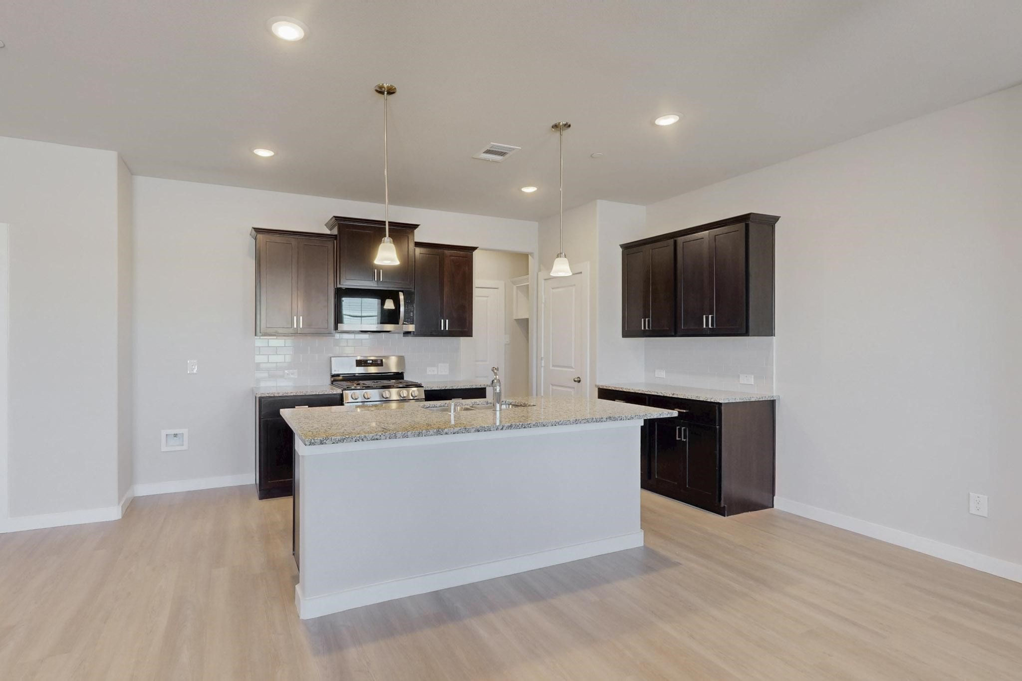 1516 Starlight Trail Mesquite TX 75181