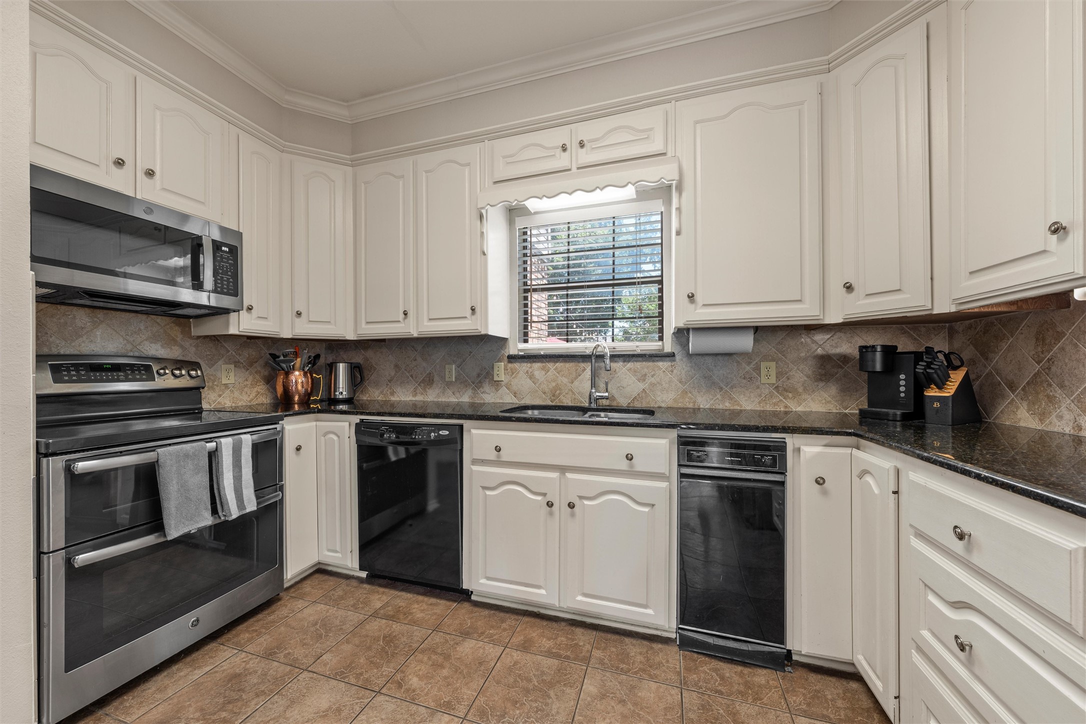 312 Tree Grove Circle Waco TX 76712