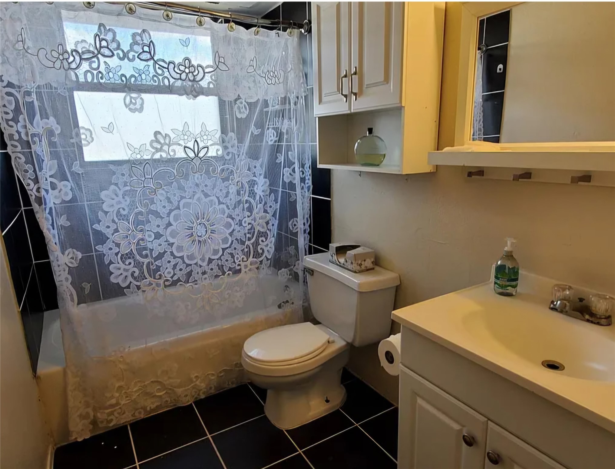2760 Patricia Lane Garland TX 75041