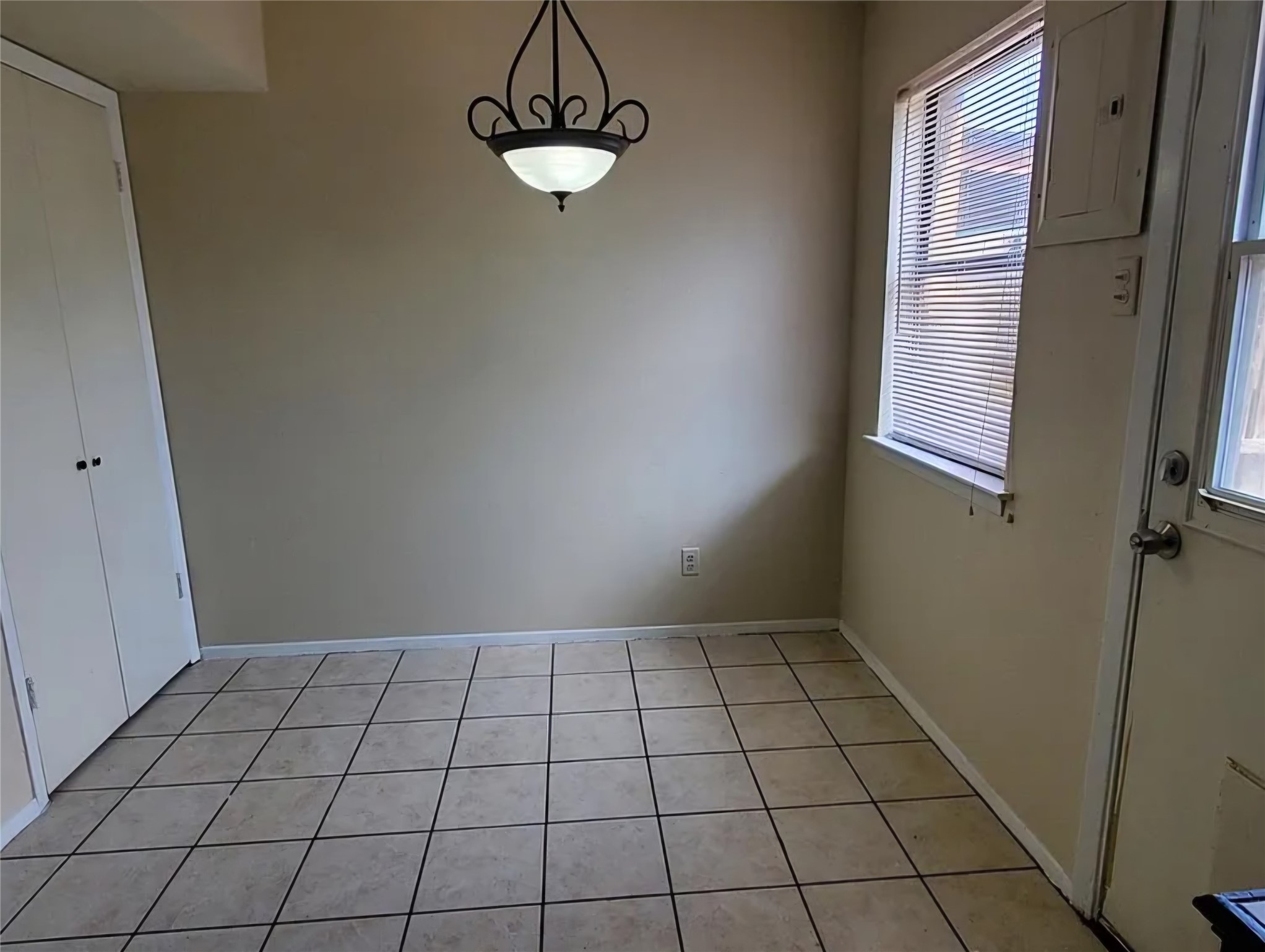 2760 Patricia Lane Garland TX 75041
