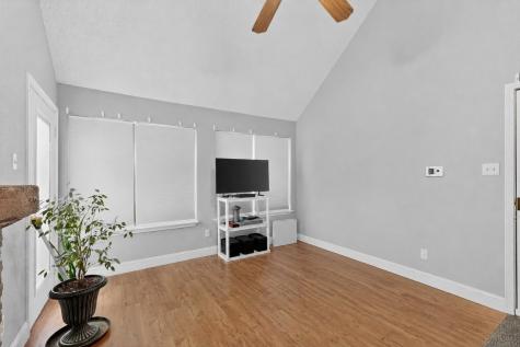 9811 Walnut Street Dallas TX 75243