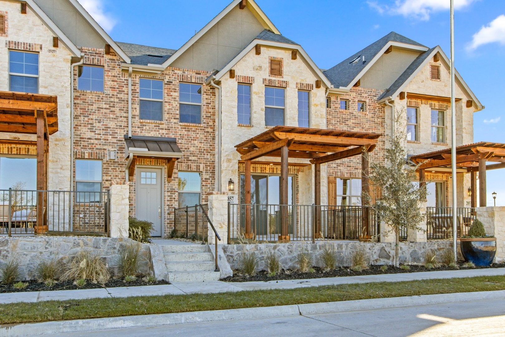 2872 Enfield The Colony TX 75056