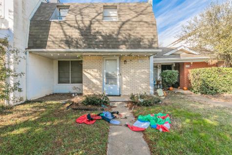 1324 N Cooper Street Arlington TX 76011