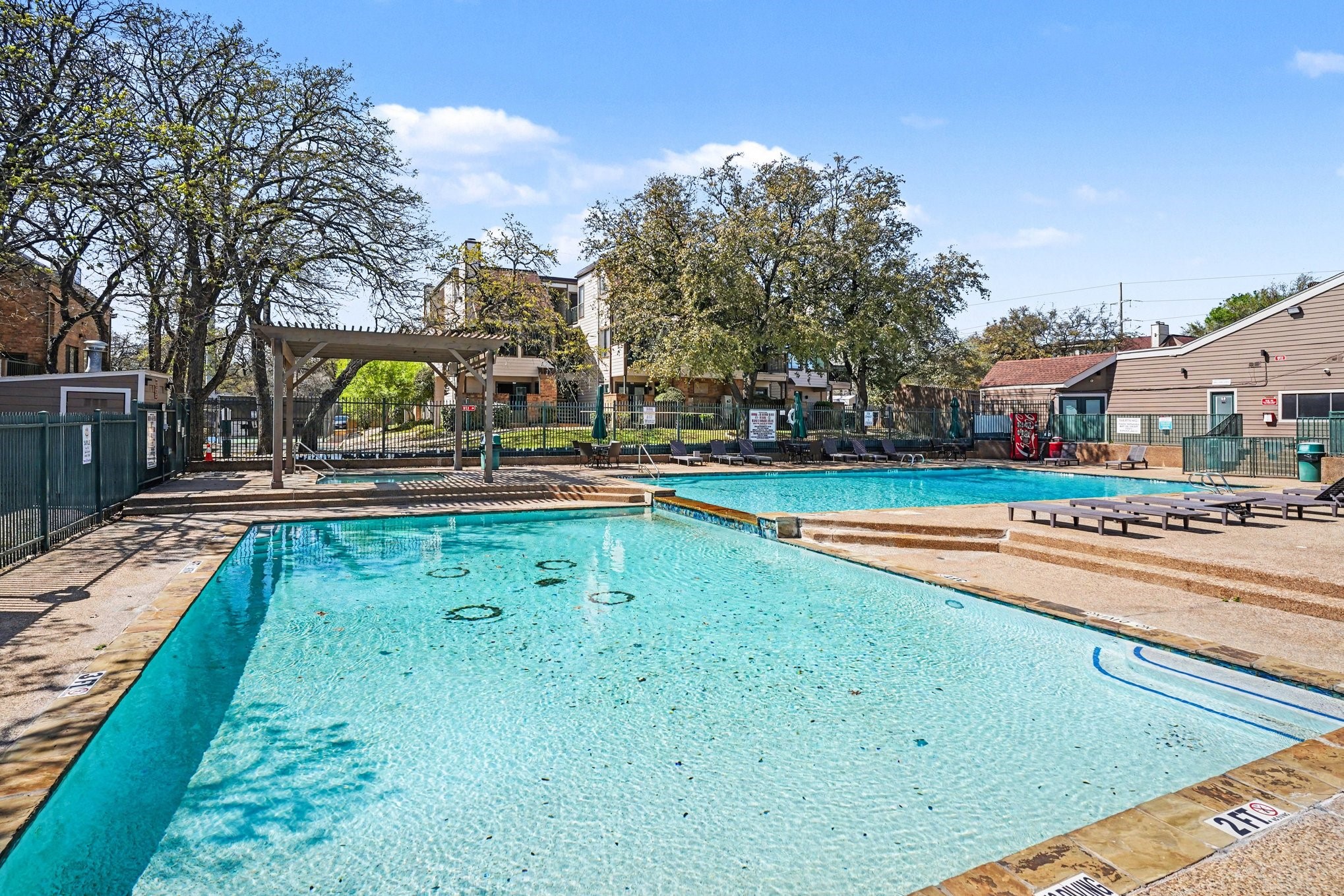 2304 Balsam Drive Arlington TX 76006