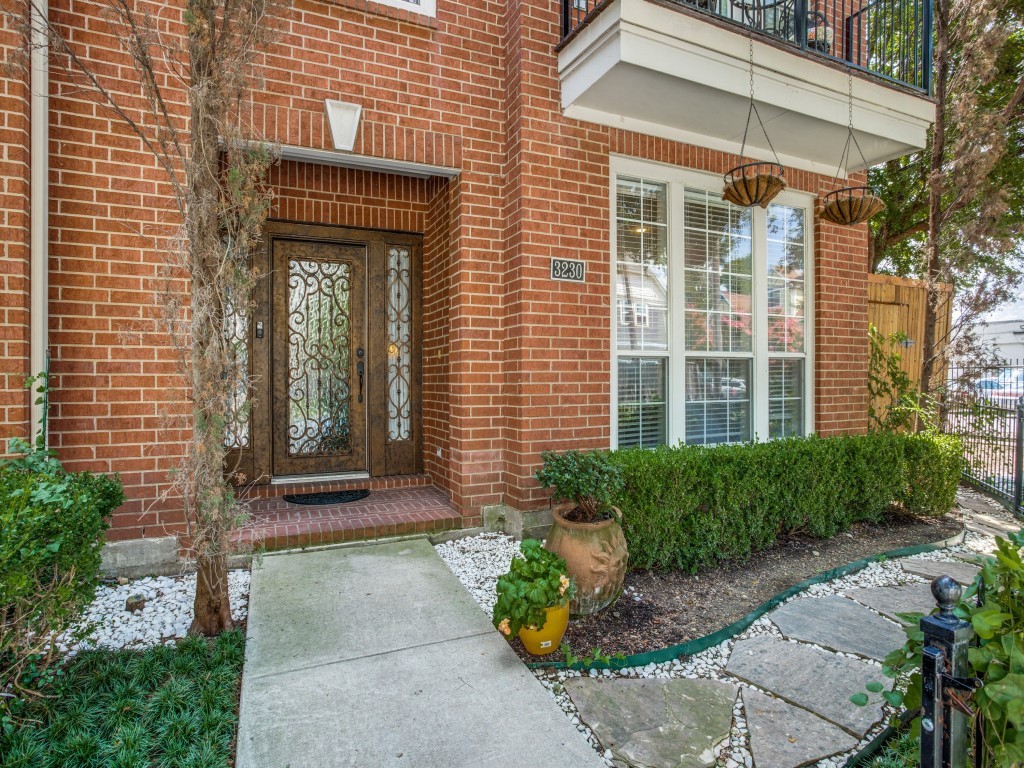 3230 Throckmorton Street Dallas TX 75219