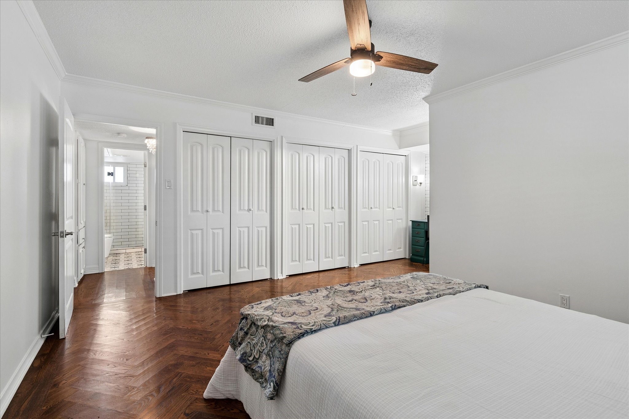7806 Royal Lane Dallas TX 75230
