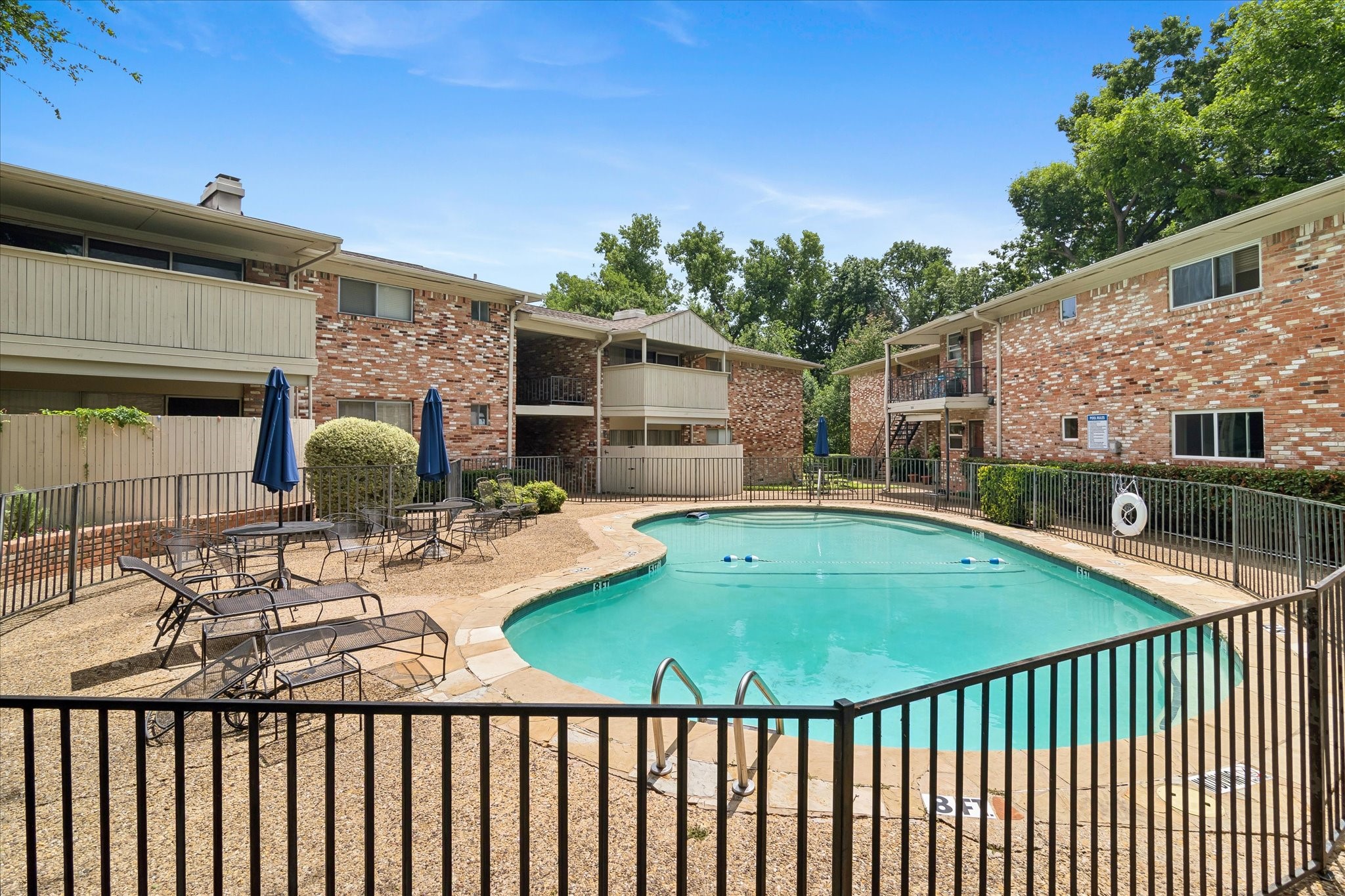 7806 Royal Lane Dallas TX 75230