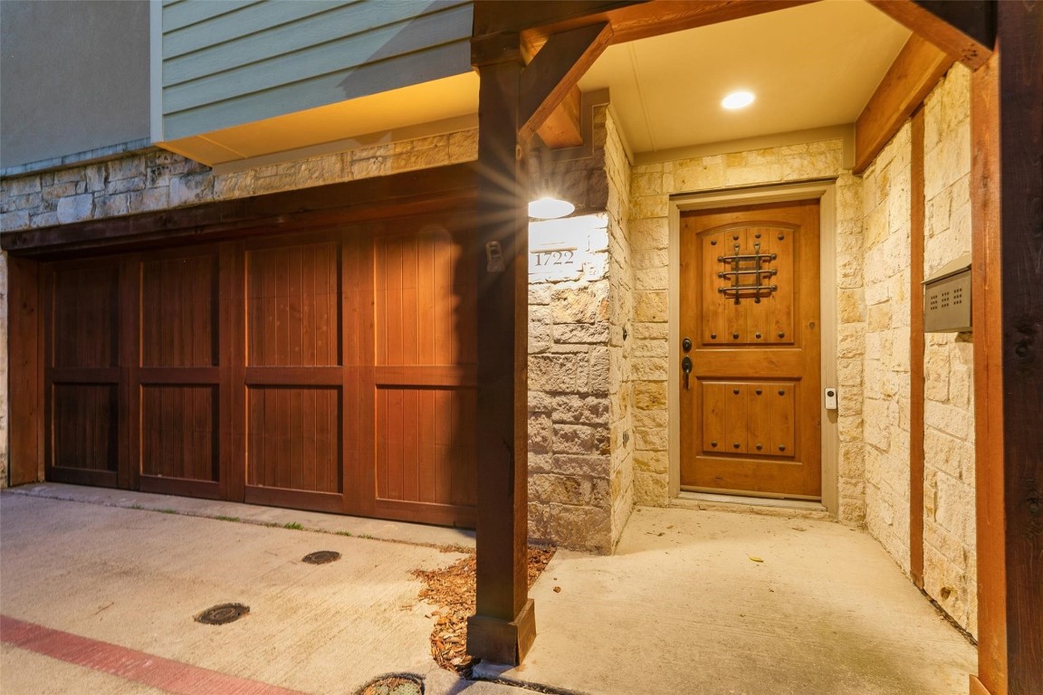 1722 Lewis Court Dallas TX 75206