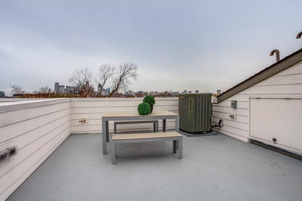 1901 N Carroll Avenue Dallas TX 75204