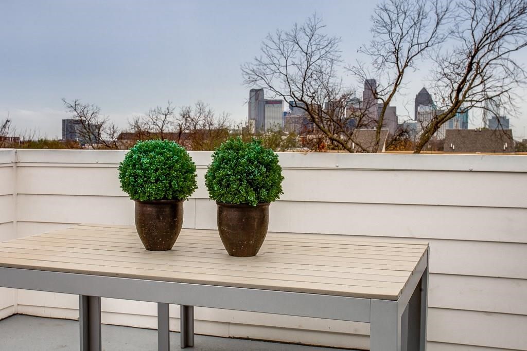 1901 N Carroll Avenue Dallas TX 75204