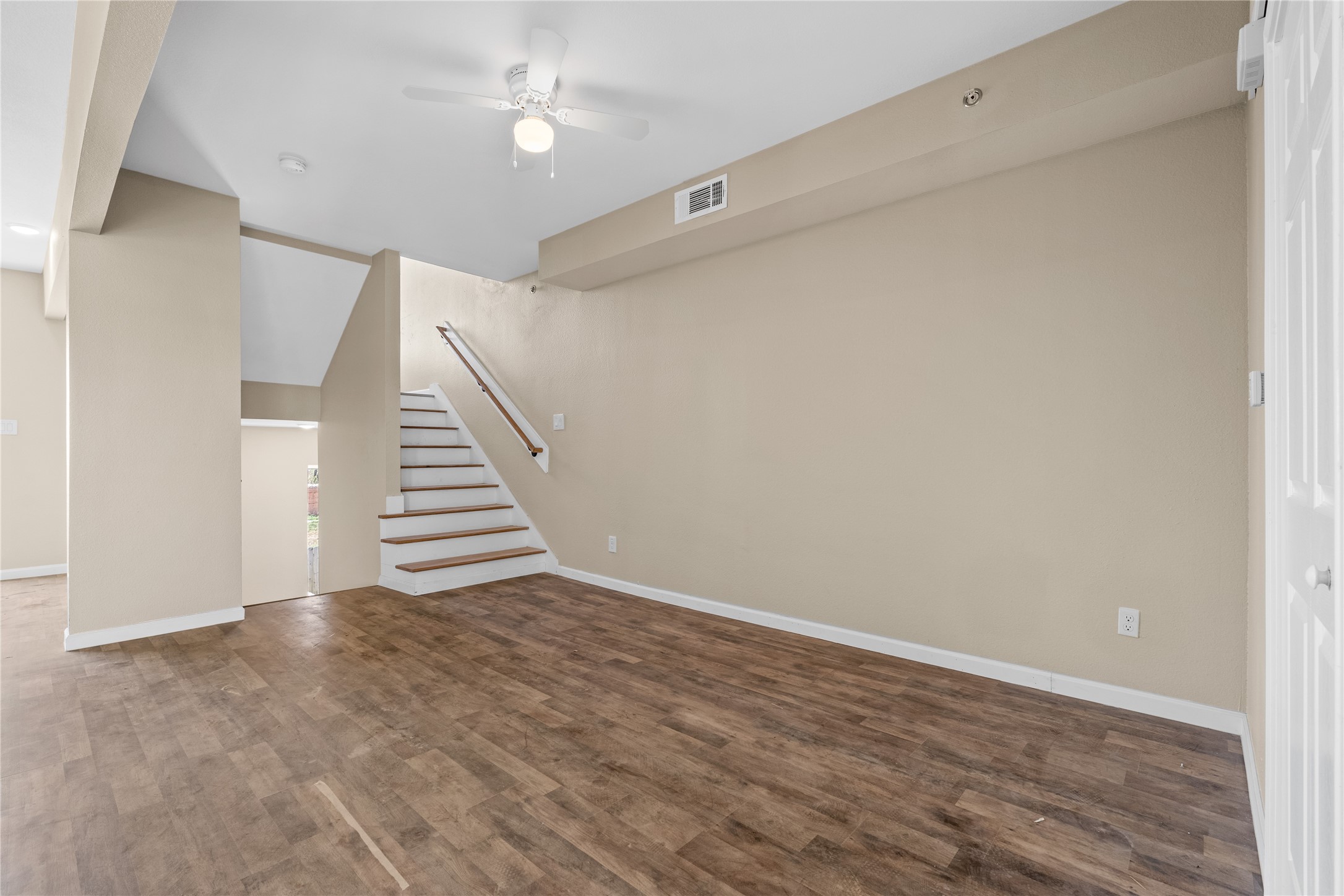 3611 Portland Street Irving TX 75062